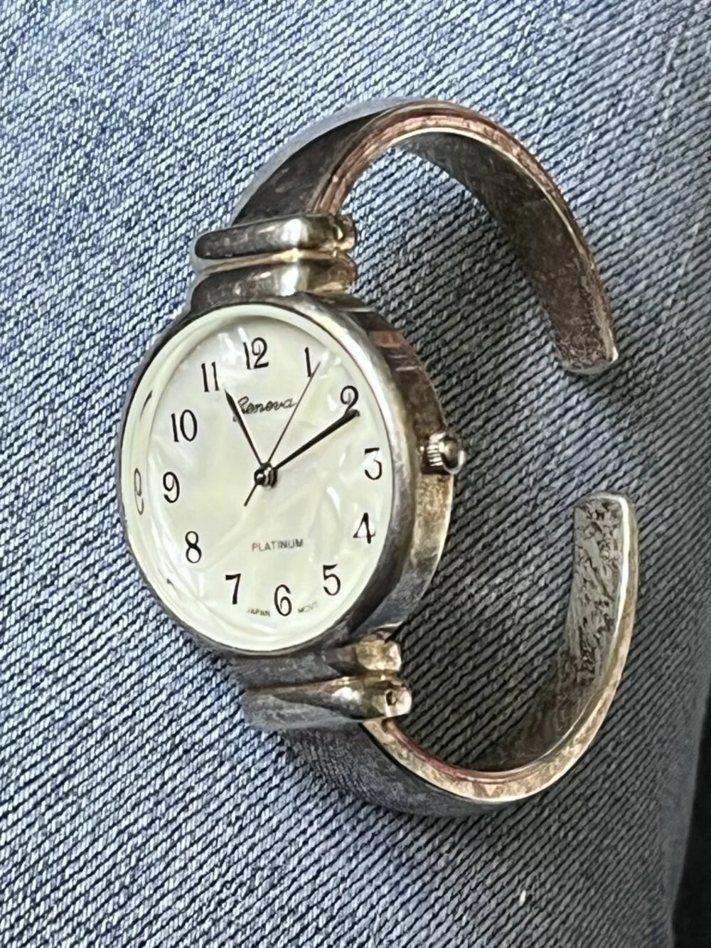Vintage Geneva Platinum MOP Dial Silver Cuff Watch New Battery